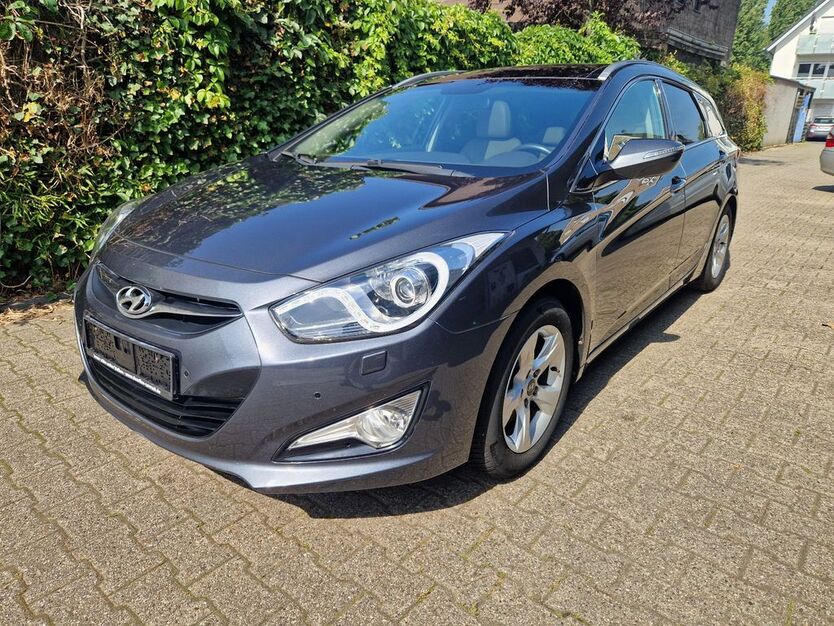 Hyundai i40 116.093 km 7.850 € Oberhausen 46149