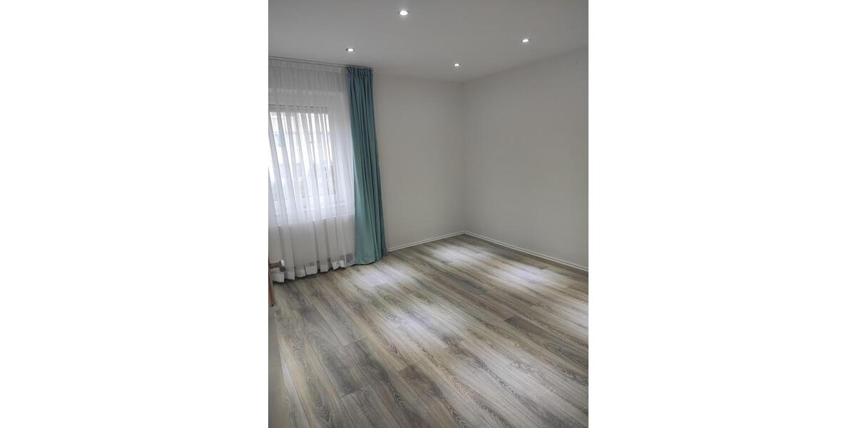 Etagenwohnung Mettmann - 2 Zimmer, 55 m&sup2;, 1.000&euro; | Angebot:25558957