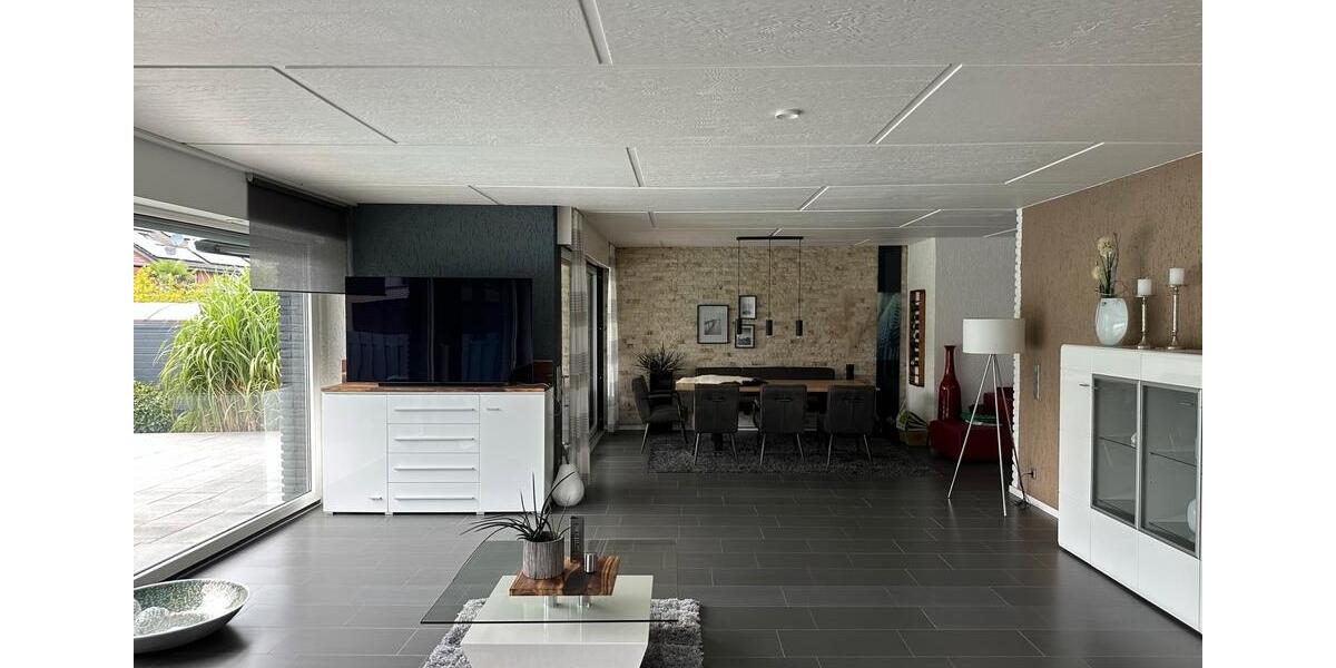 Leben auf einer Ebene-Bungalow mit Garage, Pool & Wohlfühlgarten 2 zimmer