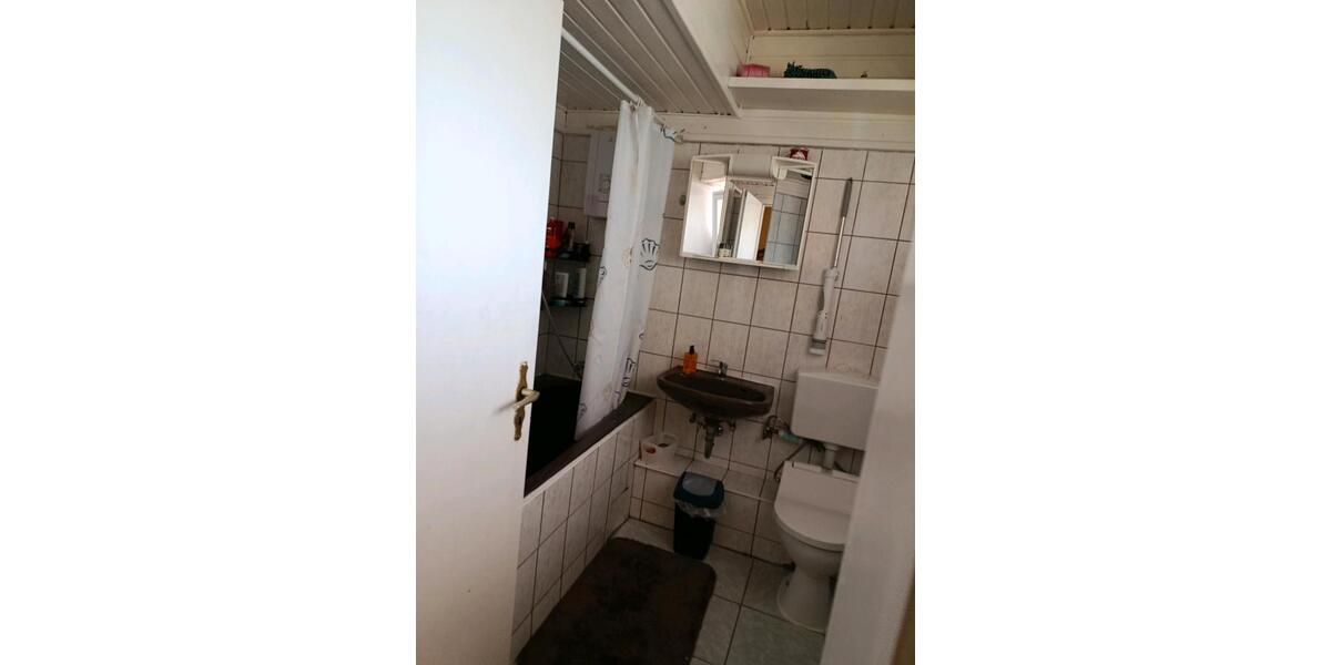 Erdgeschoßwohnung Duisburg Rheinhausen - 4 Zimmer, 95 m&sup2;, 1.100&euro; | Angebot:26384335
