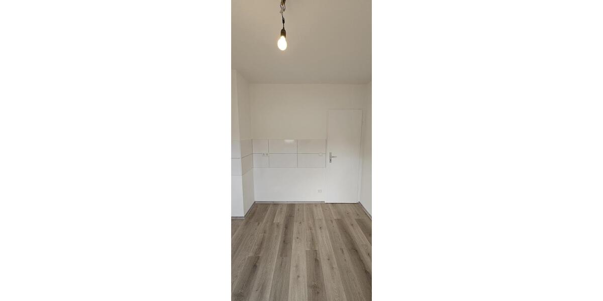 Etagenwohnung Oberhausen Rothebusch - 2 Zimmer, 63 m&sup2;, 489&euro; | Angebot:25418822