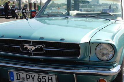 Ford Mustang 102.053 km 39.000 &euro; Düsseldorf 40237
