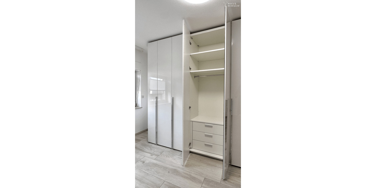 Exklusive 117 qm Luxuswohnung in Ratingen Mitte - Licht & Lebensqualität, Stellplatz, Balkon Küche. 2 zimmer