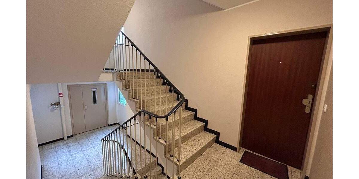 Attraktive 3,5-Zimmer-Eigentumswohnung mit Balkon und Personenaufzug in gepflegten Mehrfamilienhaus 3 zimmer