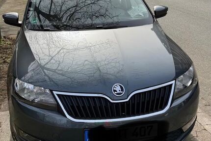 Skoda Rapid 47.600 km 10.900 &euro; Düsseldorf 40476