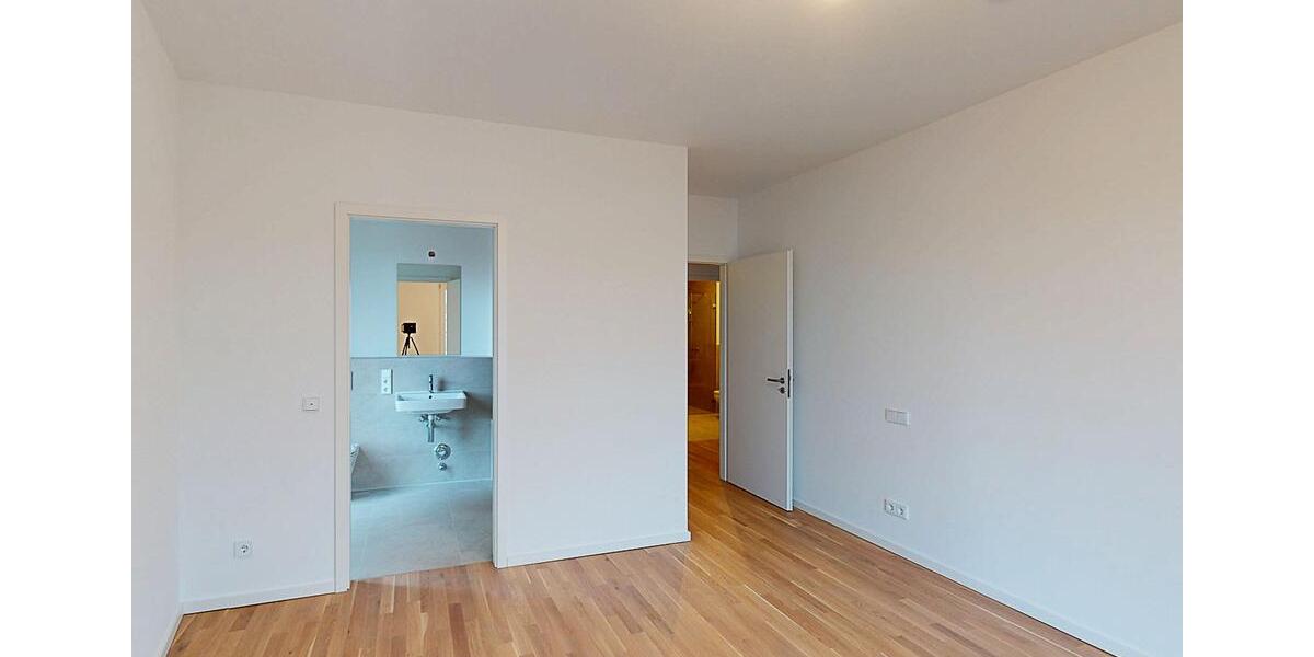 Tolle Wohnlage in Heerdt: Moderne 4-Zimmer-Wohnung mit Balkon und zwei Bädern (mietpreisgedämpft) 4 zimmer