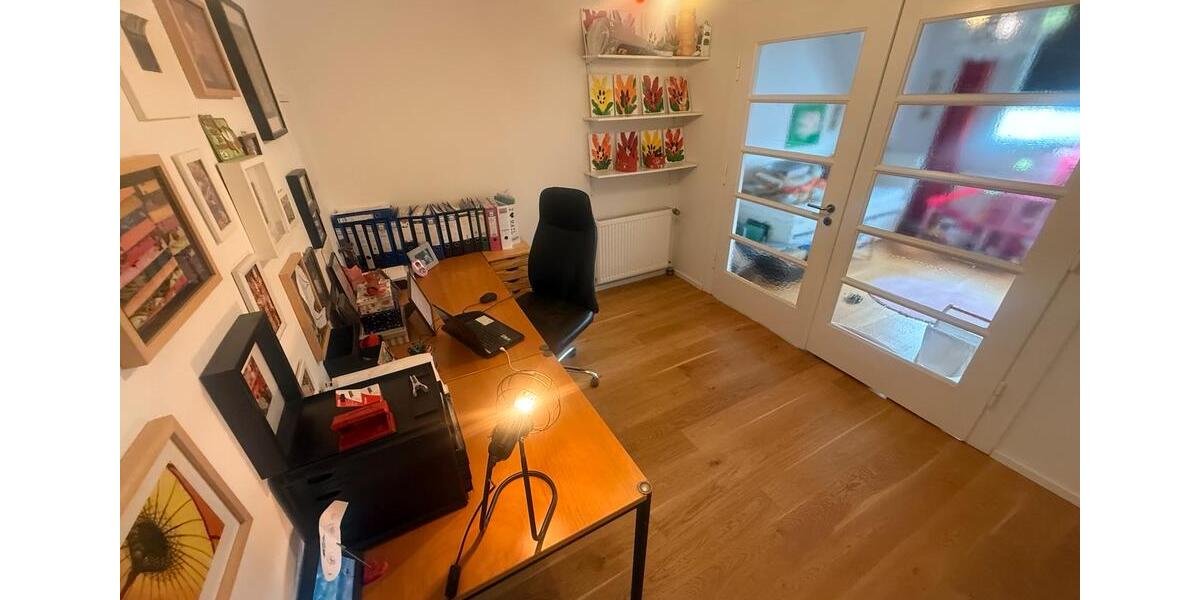 Einfamilienhaus Düsseldorf Niederkassel - 3.5 Zimmer, 113 m&sup2;, 2.999&euro; | Angebot:24638005