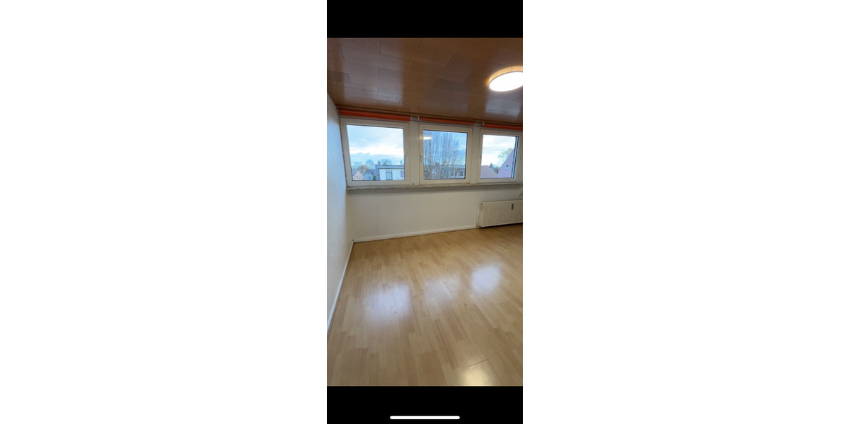 ruhig und schön wohnen: 3,5-Zimmer, 2. OG, KM 494€ 3 zimmer