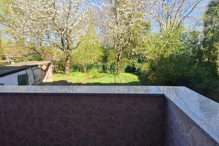 Helle 2 Zimmer Whg, mit Balkon 2 zimmer