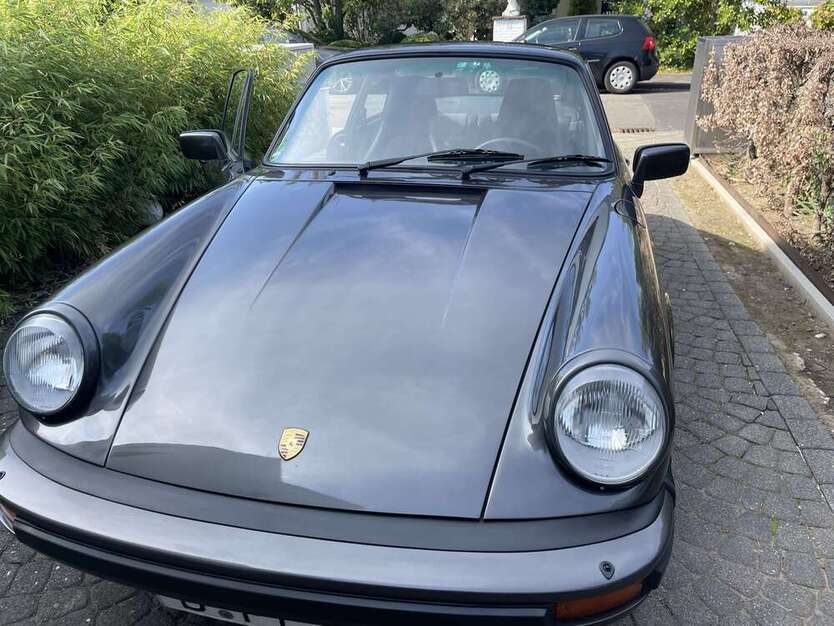 Porsche 911 131.000 km 72.000 € Düsseldorf 40211