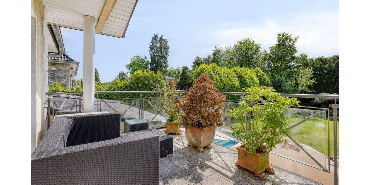 Einfamilienhaus Meerbusch Büderich - 6 Zimmer, 274 m&sup2;, 2.350.000&euro; | Angebot:25389356