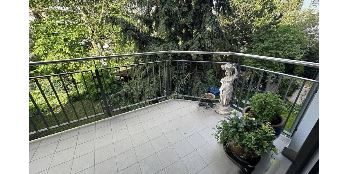 Etagenwohnung Düsseldorf Oberkassel - 4 Zimmer, 106 m&sup2;, 649.000&euro; | Angebot:26842324