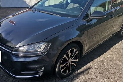 VW Golf 133.000 km 10.999 &euro; Essen 45327