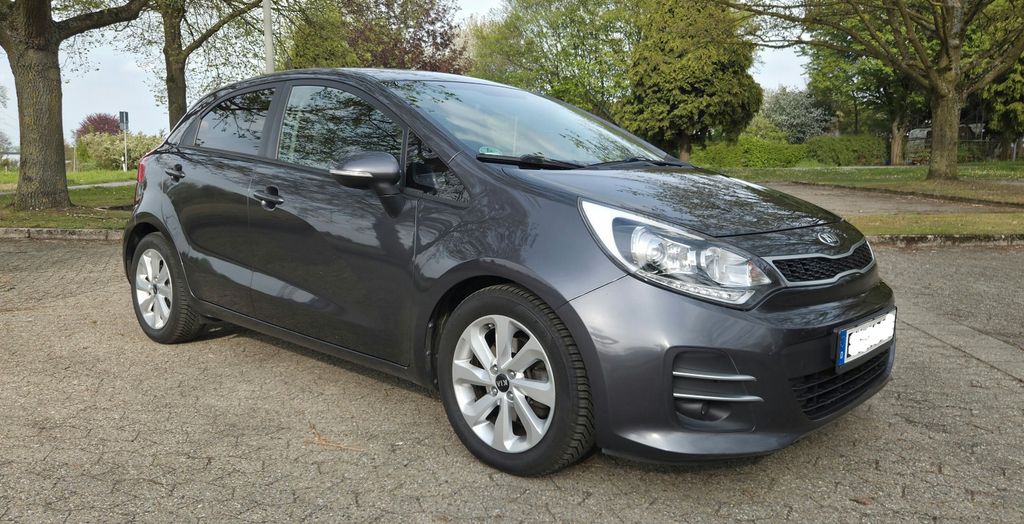 Kia Rio 125.000 km 6.900 &euro; Krefeld 47800