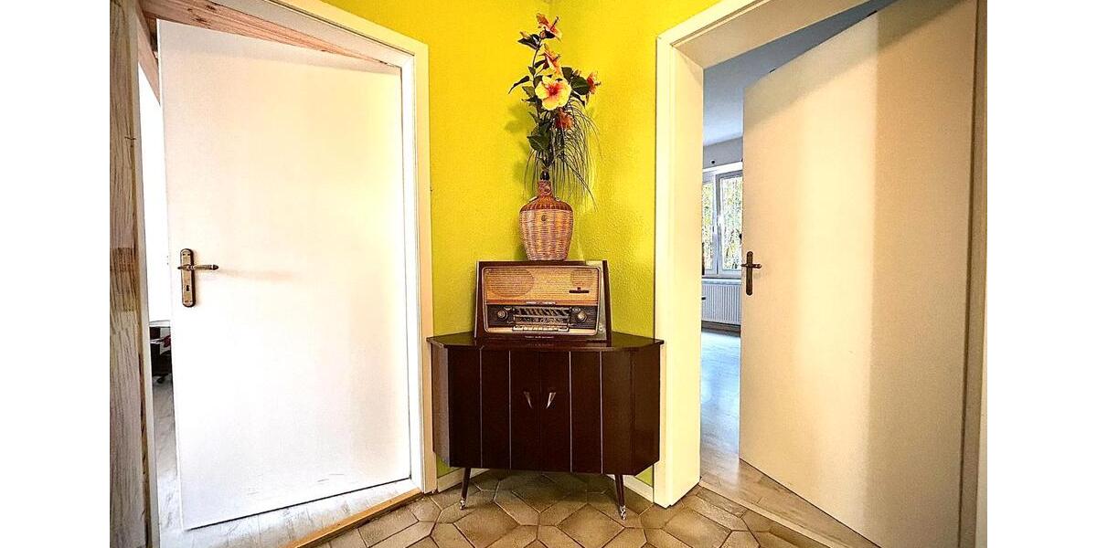 Eigentumswohnung EG Altbau 4,5 Zi. Garten Stadtnah 4.5 zimmer