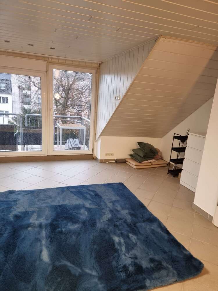 Haus zum Kaufen in Krefeld 439.000 € 363 m²