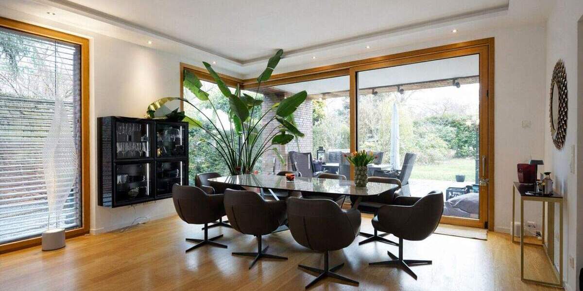 Etagenwohnung Krefeld / Bockum Bockum - 5 Zimmer, 229 m&sup2;, 2.950&euro; | Angebot:25246774