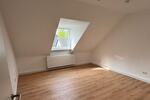 Dachgeschoßwohnung Wesel - 3 Zimmer, 90 m&sup2;, 990&euro; | Angebot:26321936