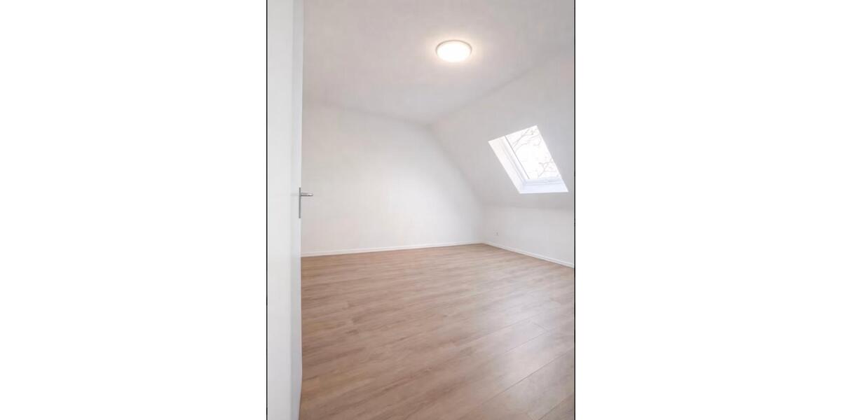 Dachgeschoßwohnung Krefeld Gartenstadt - 2 Zimmer, 54 m&sup2;, 530&euro; | Angebot:26362641