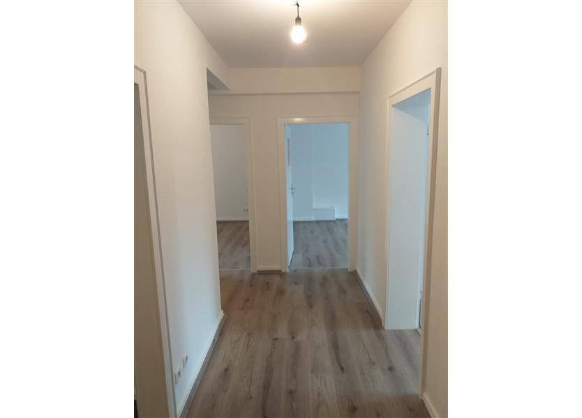FamilienWohnung mit Balkon zentral in Oberhausen...