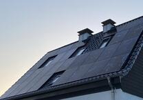 Freistehendes Mehrgenerationenhaus + PV Anlage von privat