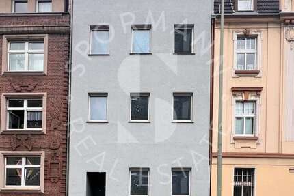 Haus zum Kaufen in Duisburg 399.000 € 272 m²