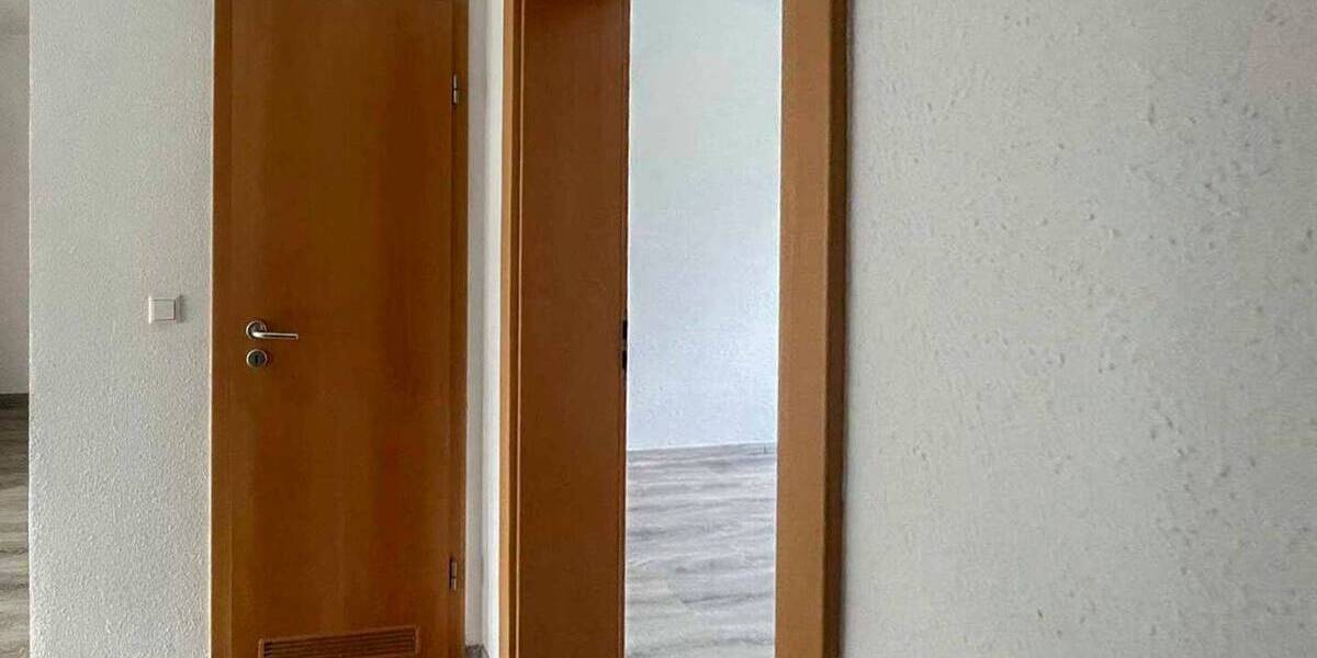 Etagenwohnung Dinslaken Bruch - 6 Zimmer, 152 m&sup2;, 311.000&euro; | Angebot:26790353