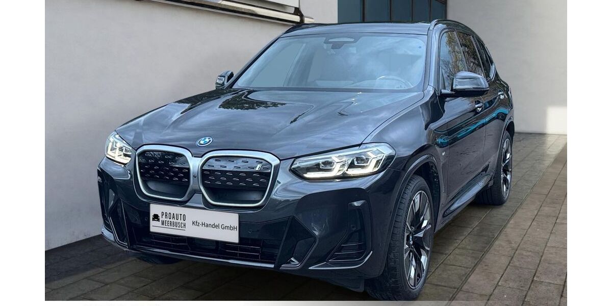 BMW iX3 27.900 km 43.499 &euro; Meerbusch 40668