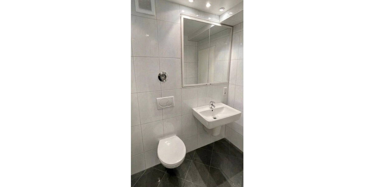 Etagenwohnung Düsseldorf Düsseltal - 2 Zimmer, 49 m&sup2;, 299.000&euro; | Angebot:26426709