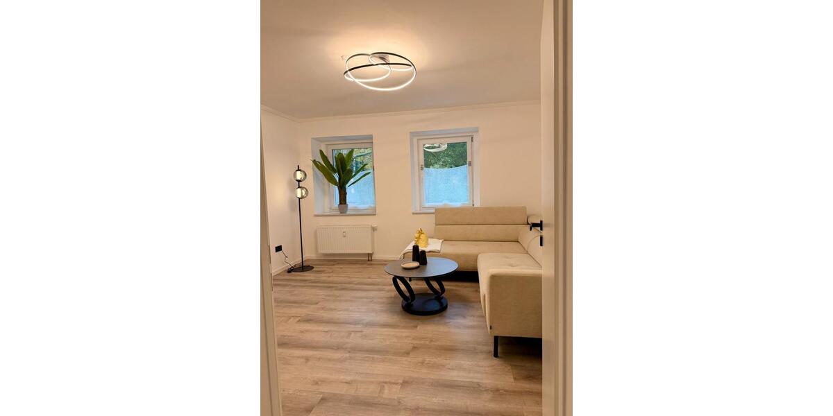 Top sanierte 2-Zimmer-Wohnung mit Balkon & Garage 2 zimmer