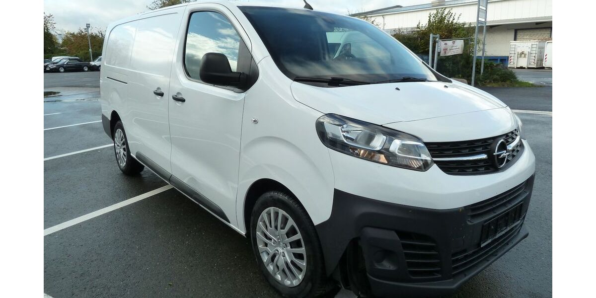 Opel Vivaro 179.000 km 11.900 &euro; Duisburg 47269