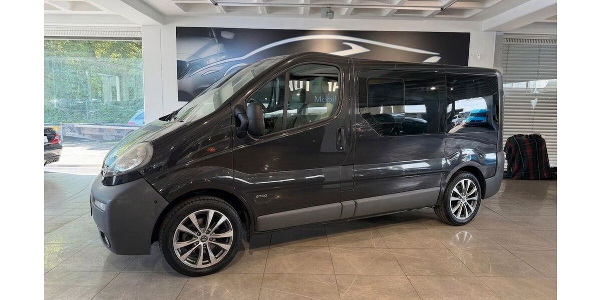 Opel Vivaro 173.553 km 7.800 &euro; Ratingen 40880
