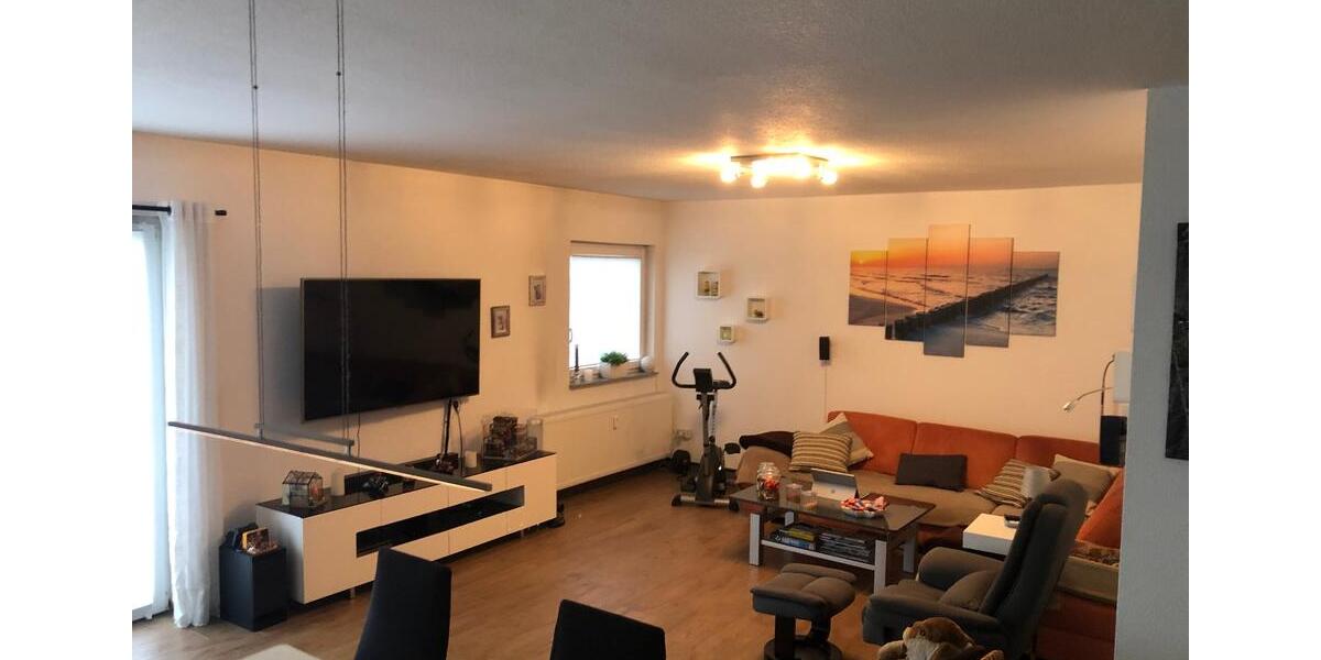 3-Raum Wohnung mit Garage und gr. Balkon 3 zimmer