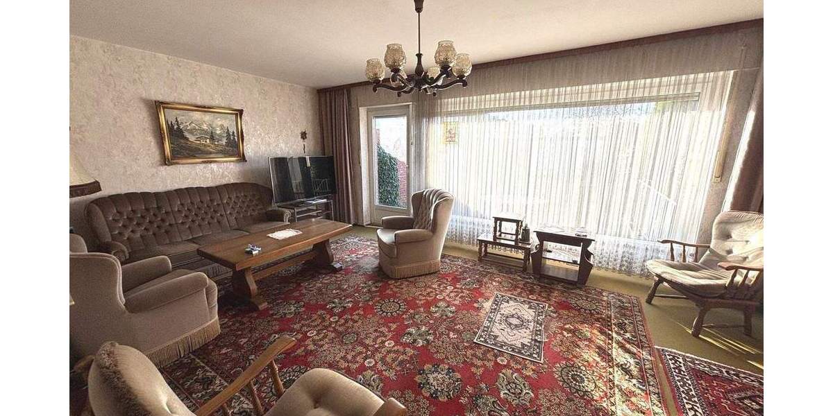 Reihenmittelhaus Krefeld Fischeln - 4 Zimmer, 92 m&sup2;, 280.000&euro; | Angebot:25212977