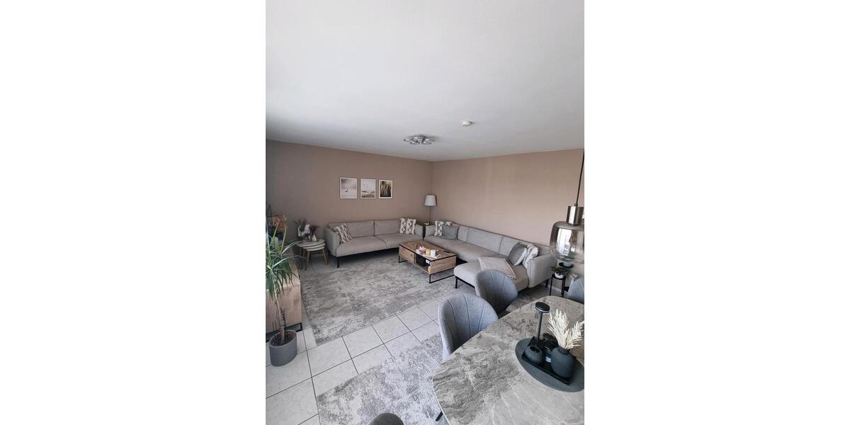 Etagenwohnung Wesel - 3.5 Zimmer, 85 m&sup2;, 135.000&euro; | Angebot:27281594