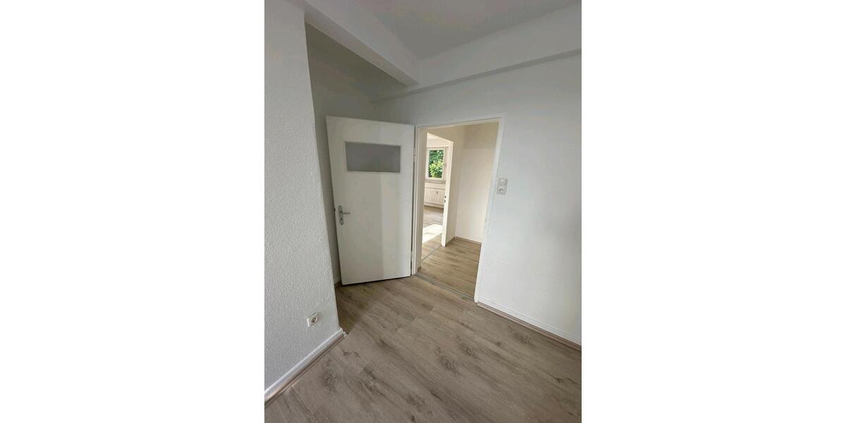 Erdgeschoßwohnung Essen Stadtbezirk V - 3 Zimmer, 50 m&sup2;, 480&euro; | Angebot:26409928