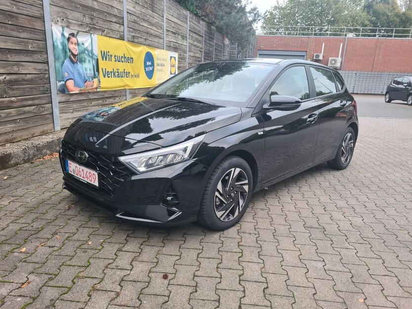 Hyundai i20 7.700 km 16.500 € Essen 45276