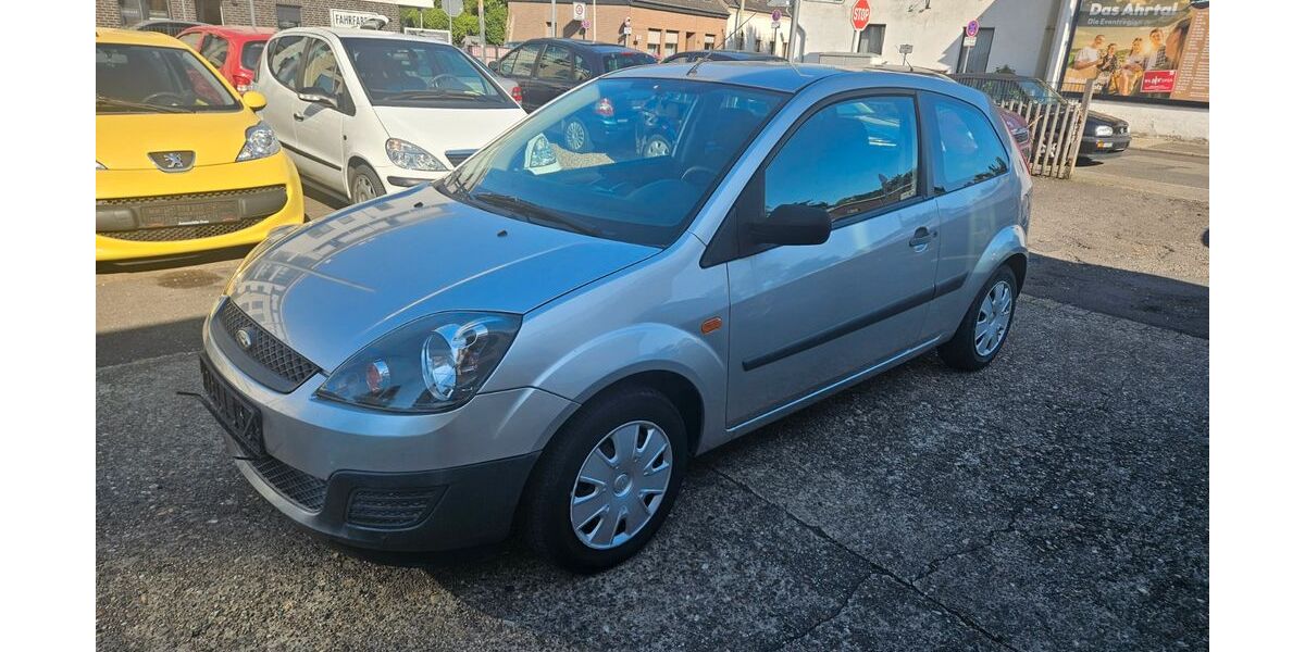 Ford Fiesta 48.000 km 2.799 &euro; Krefeld 47807