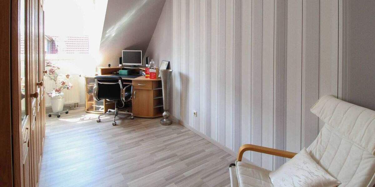 Reihenendhaus Duisburg Aldenrade - 5 Zimmer, 121 m&sup2;, 399.000&euro; | Angebot:24857371