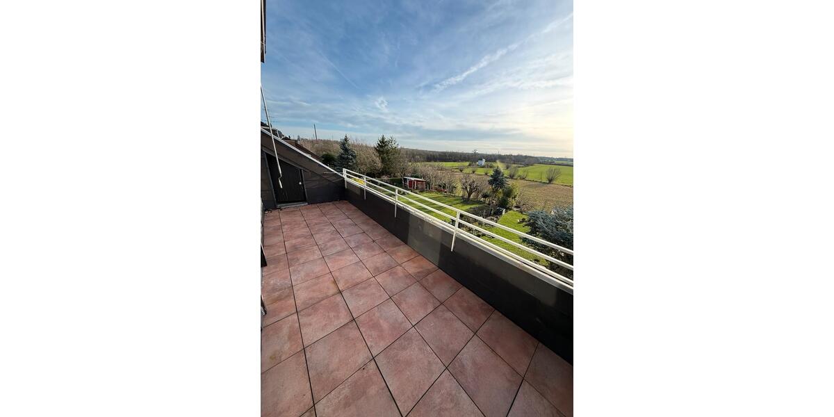 modernisierte 3,5-Zimmer-Dachgeschosswohnung Wohnung inkl Stellpl 3.5 zimmer