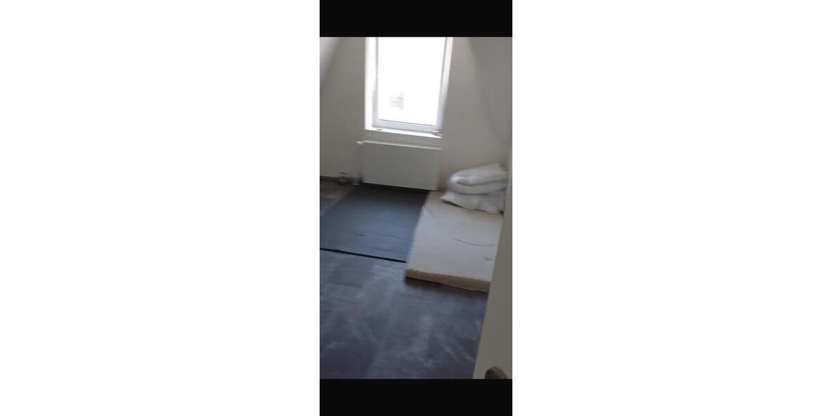 Dachgeschoßwohnung Herne Wanne-Bickern - 3 Zimmer, 80 m&sup2;, 850&euro; | Angebot:25861323