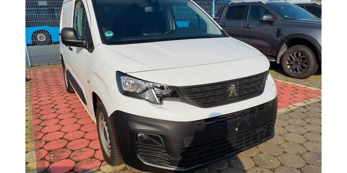 Peugeot Partner 104.000 km 13.480 &euro; Essen 45307