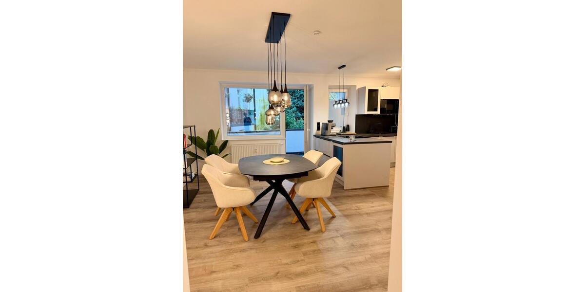 Top sanierte 2-Zimmer-Wohnung mit Balkon & Garage 2 zimmer