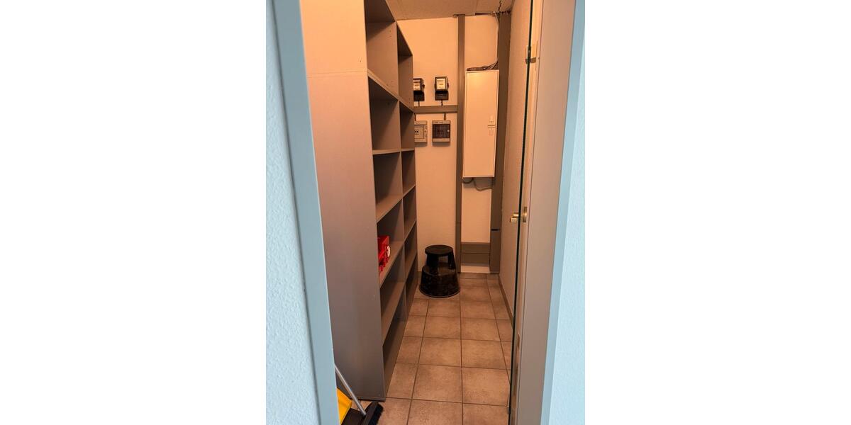 Bürofläche | 161 m² | M2 Gewerbegebiet zimmer