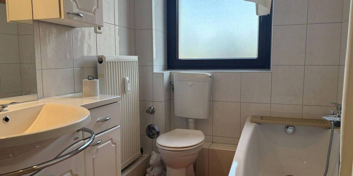 Etagenwohnung Duisburg Hochheide - 3 Zimmer, 76 m&sup2;, 169.000&euro; | Angebot:26391465