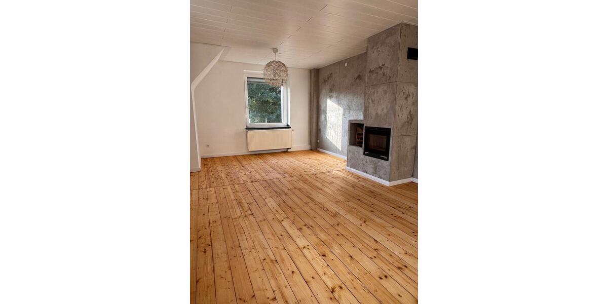 Wohnung mit Garten, Einbauküche und Kaminofen 3 zimmer