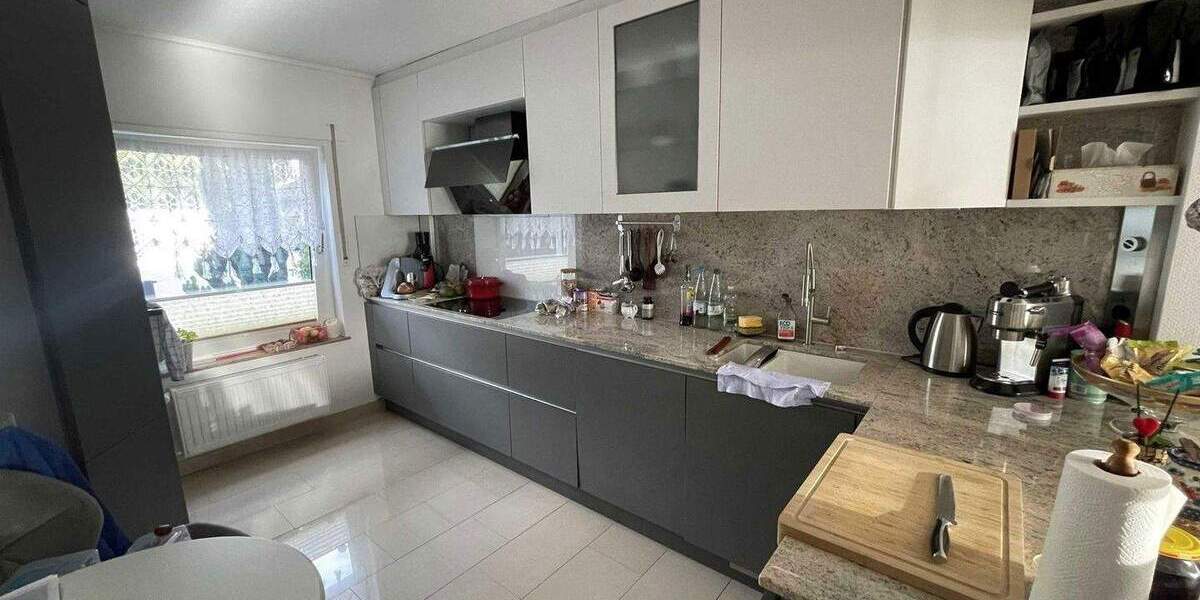 Reihenendhaus Rheinberg - 8 Zimmer, 255 m&sup2;, 690.000&euro; | Angebot:25674889