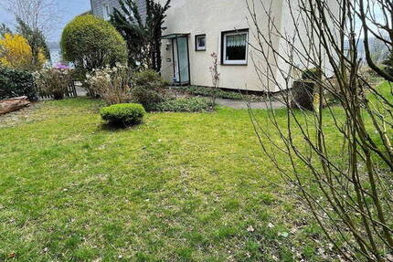 Familienfreundliches Reihenendhaus mit großem Garten sofort frei