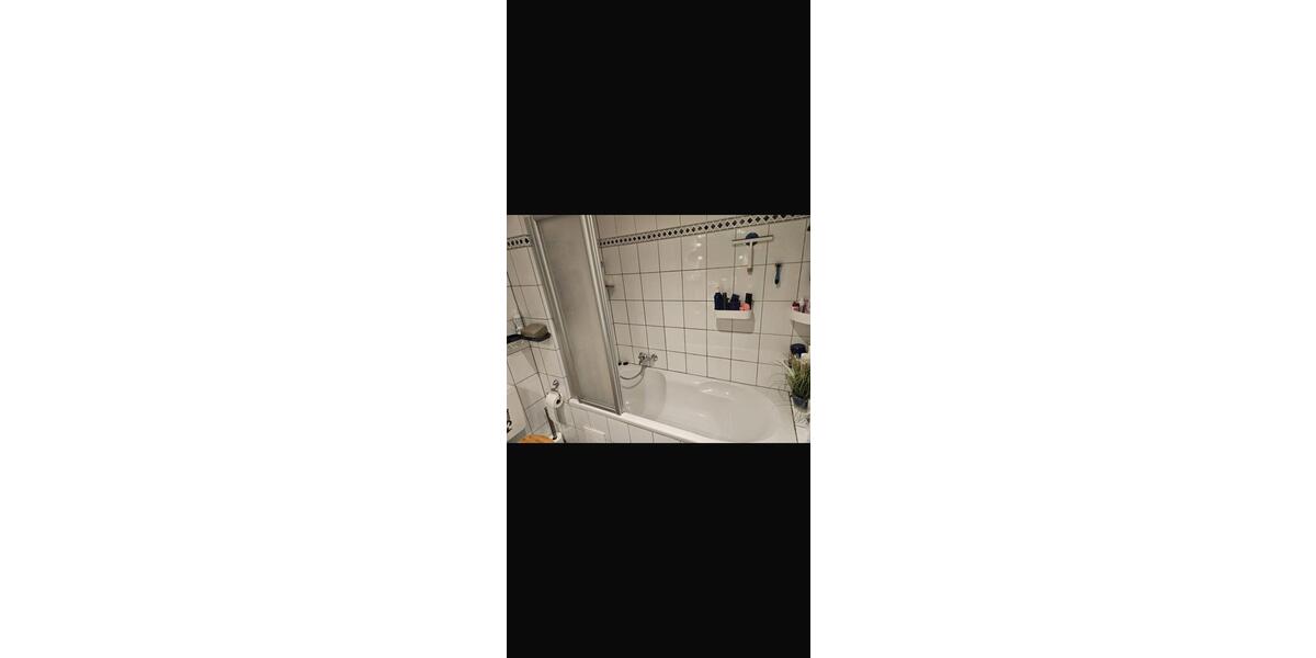 Etagenwohnung Oberhausen Biefang - 4 Zimmer, 103 m&sup2;, 1.050&euro; | Angebot:26248879