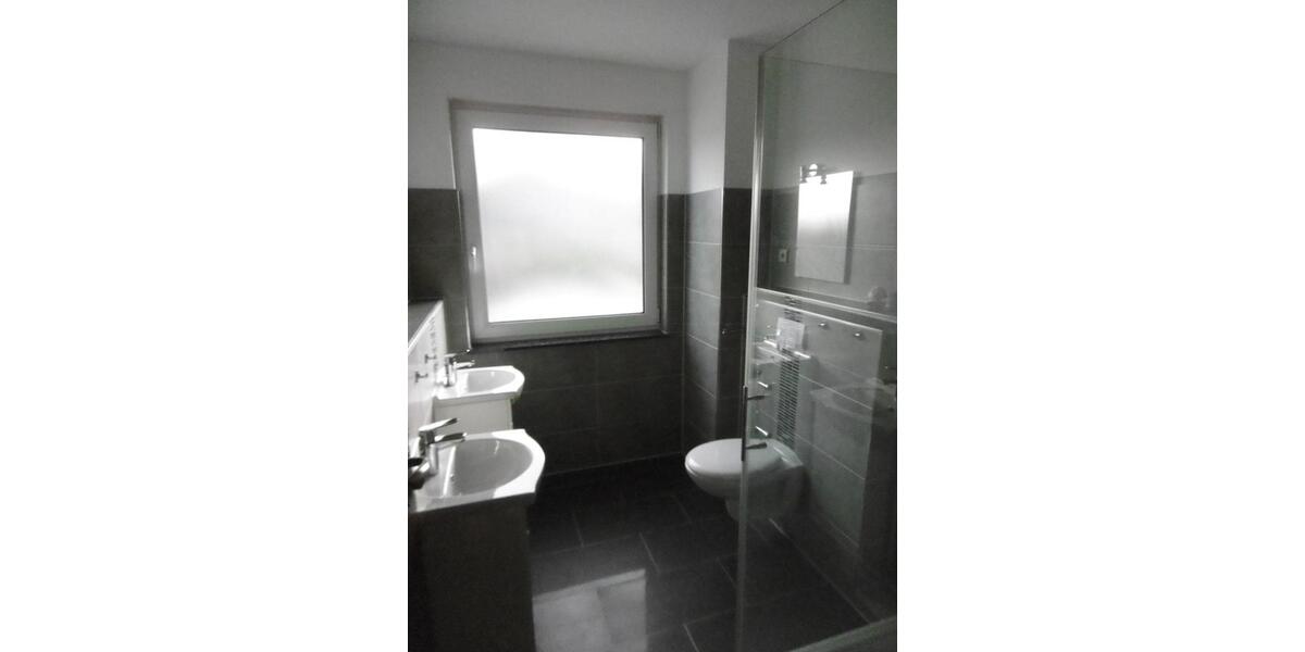 Doppelhaushälfte Essen Stadtbezirk V - 5 Zimmer, 133 m&sup2;, 1.990&euro; | Angebot:25422427